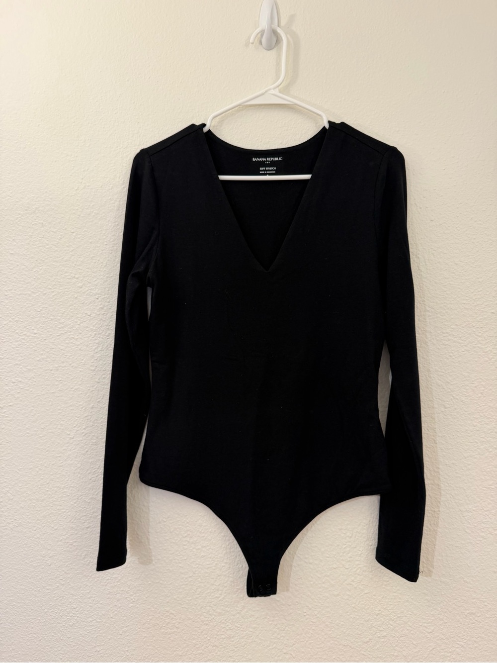 Banana Republic Black V-Neck Long Sleeve Bodysuit